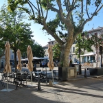 Place Jean-Jaurès à Villeneuve-lès-Avignon